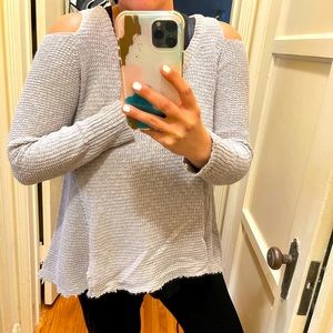 Grey cold shoulder waffle knit sweater!